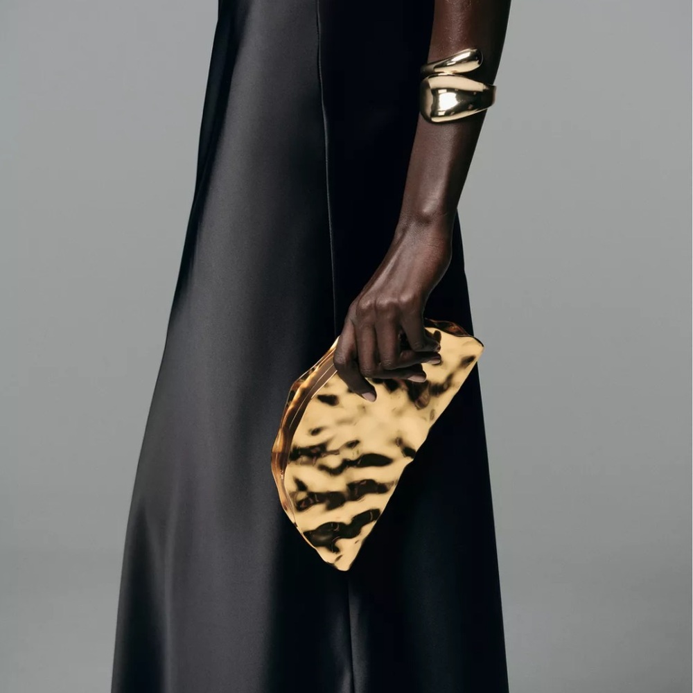 Zara NWT metallic rigid clutch gold 6588/510